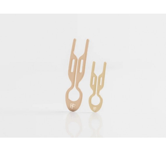 FionaFranchimonNo1HairpinPETITEChampagnized5stk-04